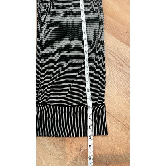Maison du Soir Black & White Stripe Pajama Set Size – Large - Picture 11 of 13